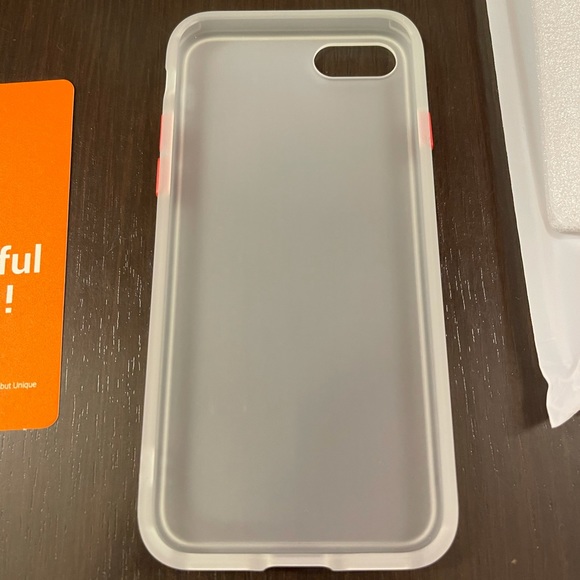 TORRAS iPhone case (7/8/SE[2nd Gen]) - Picture 3 of 6